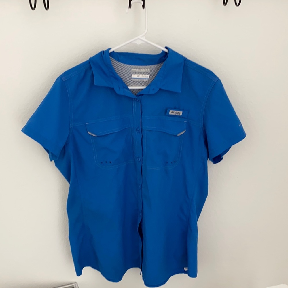 Omni shade Columbia button down shirt